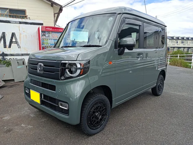 N-VAN（JJ2）リフトアップ＆タイヤホイール交換