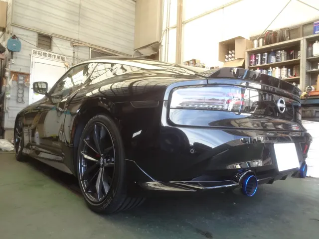 フェアレディZ(RZ34)マフラー&車高調装着