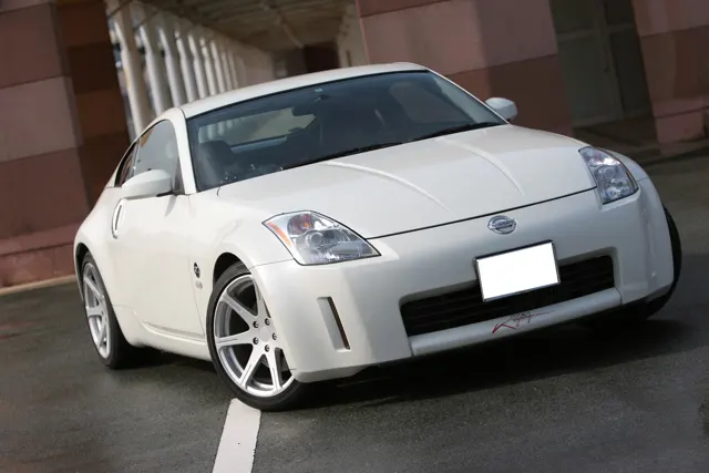 フェアレディZ(Z33)スーパーチャージャー装着