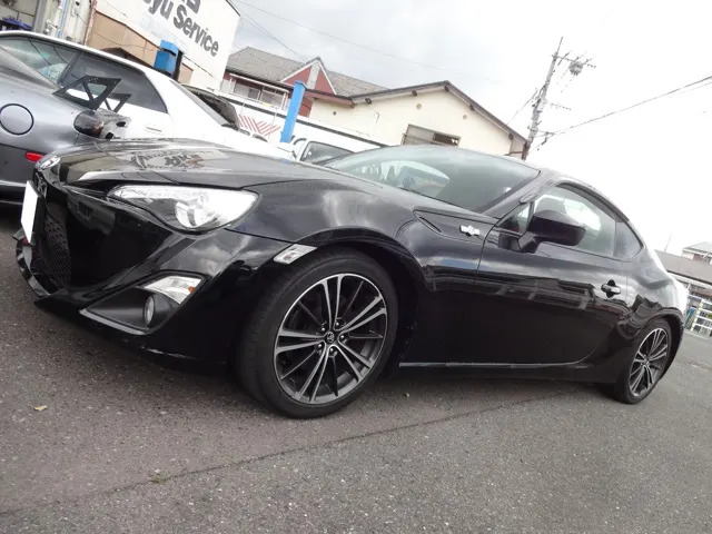 86(ZN6) 車高調 & マフラー装着